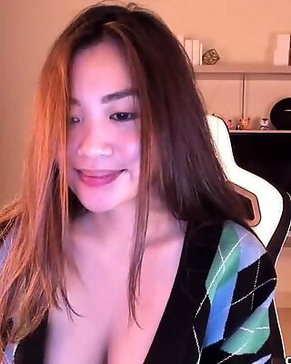 Sexy Asiático mostrando dela cona camgirlsrecords com
